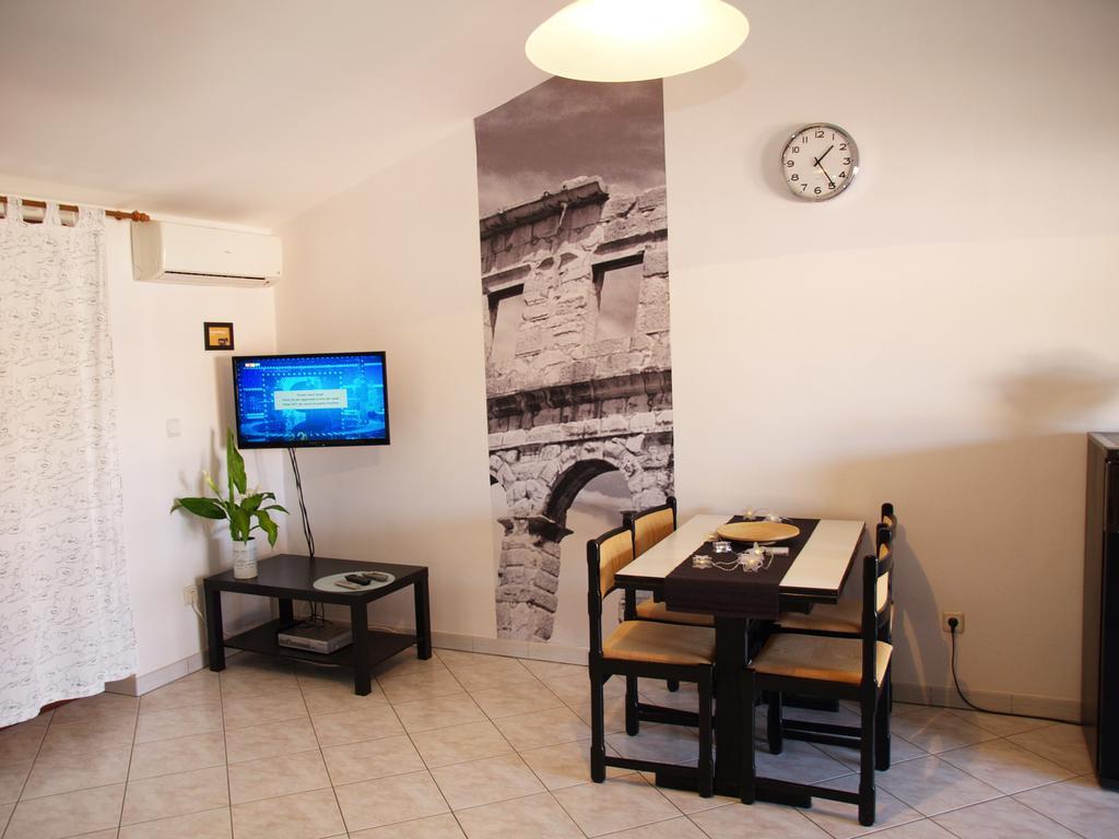 Family Friendly Apartments พูลา ห้อง รูปภาพ