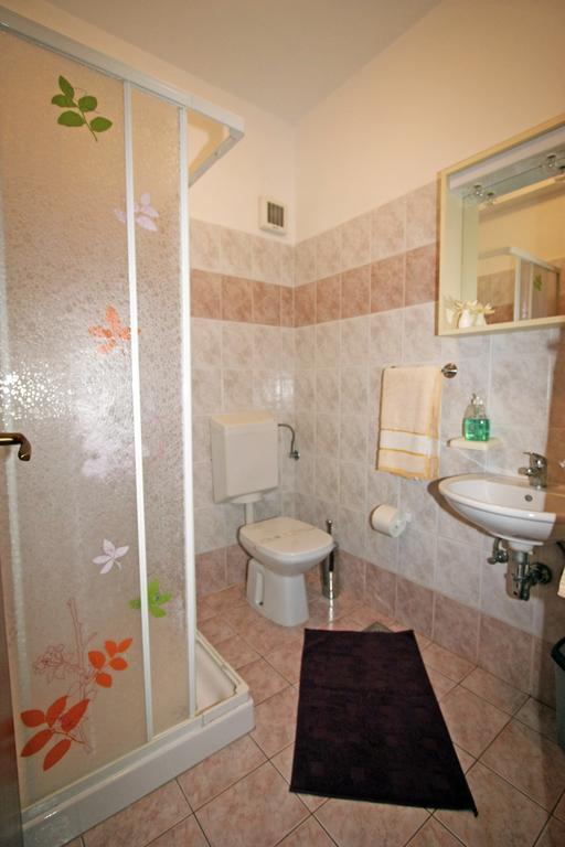 Family Friendly Apartments พูลา ห้อง รูปภาพ