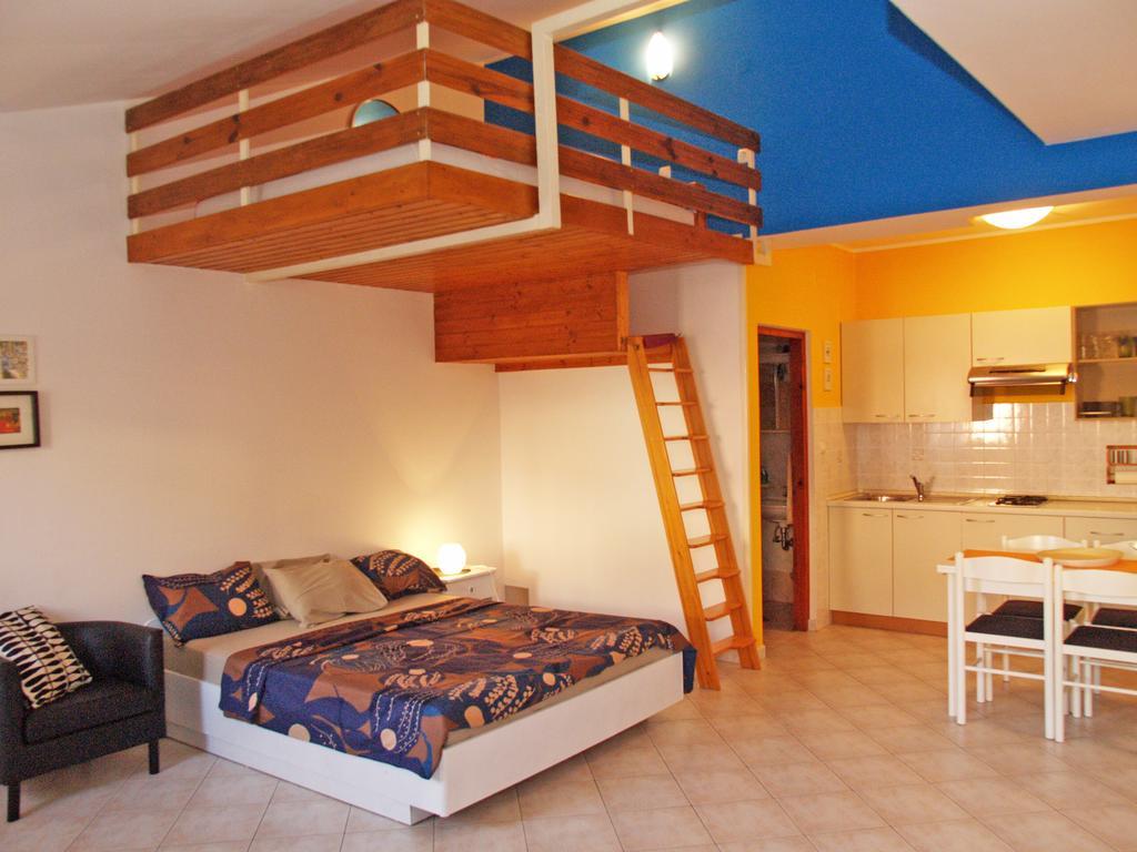 Family Friendly Apartments พูลา ภายนอก รูปภาพ